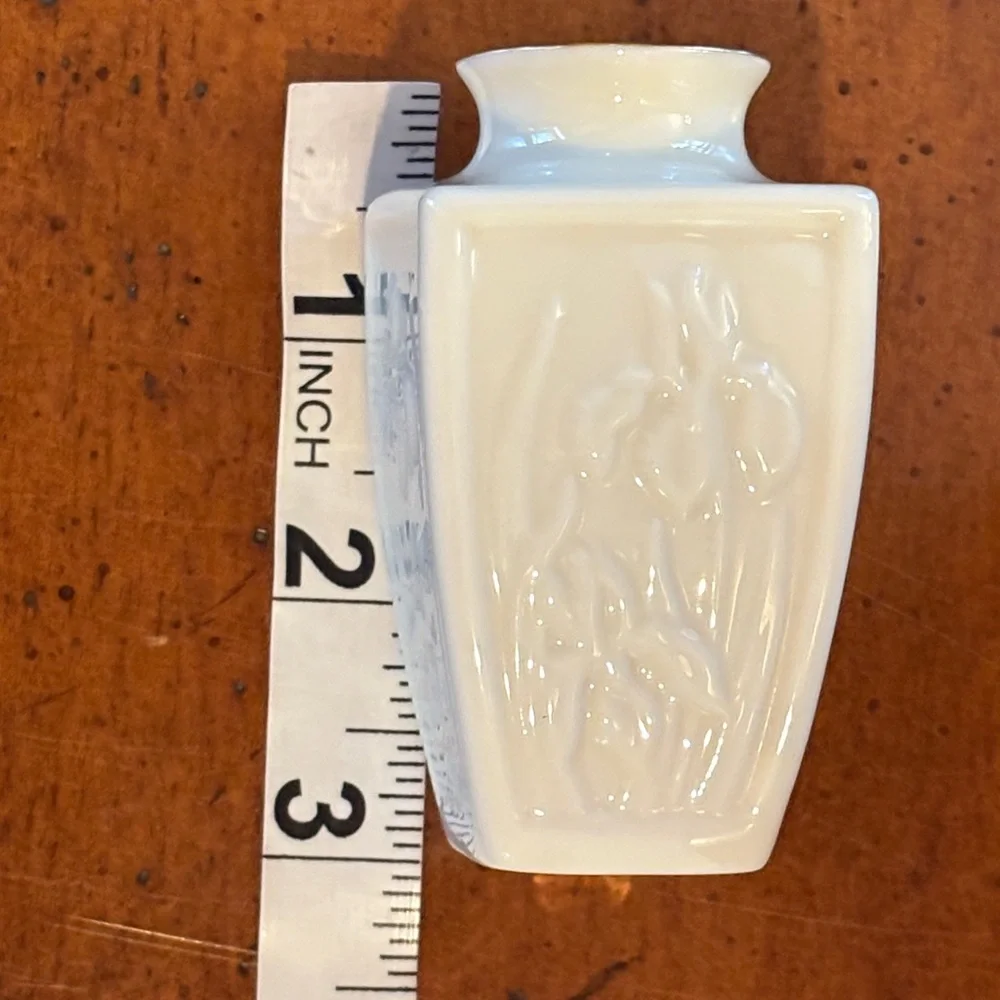 Lenox tiny vase